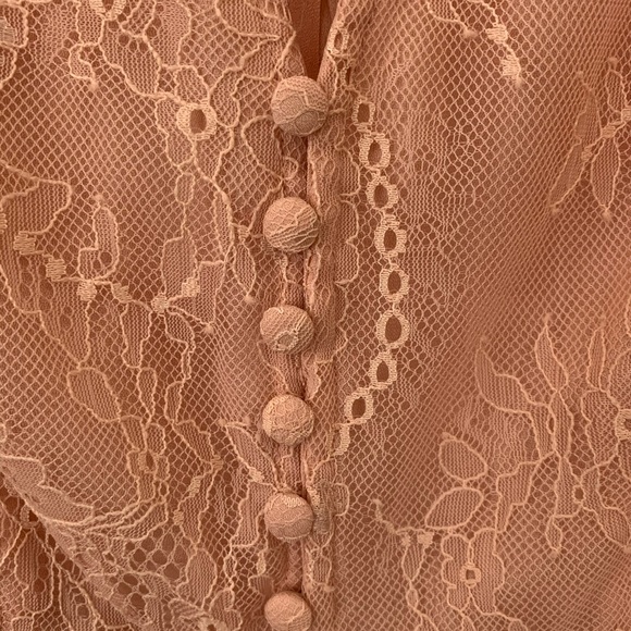 🆕 Guess Brand Lacey Peplum Top - Picture 3 of 6